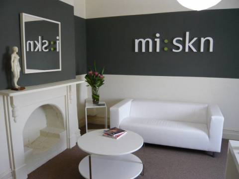 Alternative Review: Mi:Skn Cosmetic Acupuncture, Highgate.