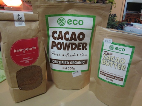 Eat Your Way to Good Health: Raw Cacao Powder + A Deliciously Simple Home-Made Chocolate Recipe!