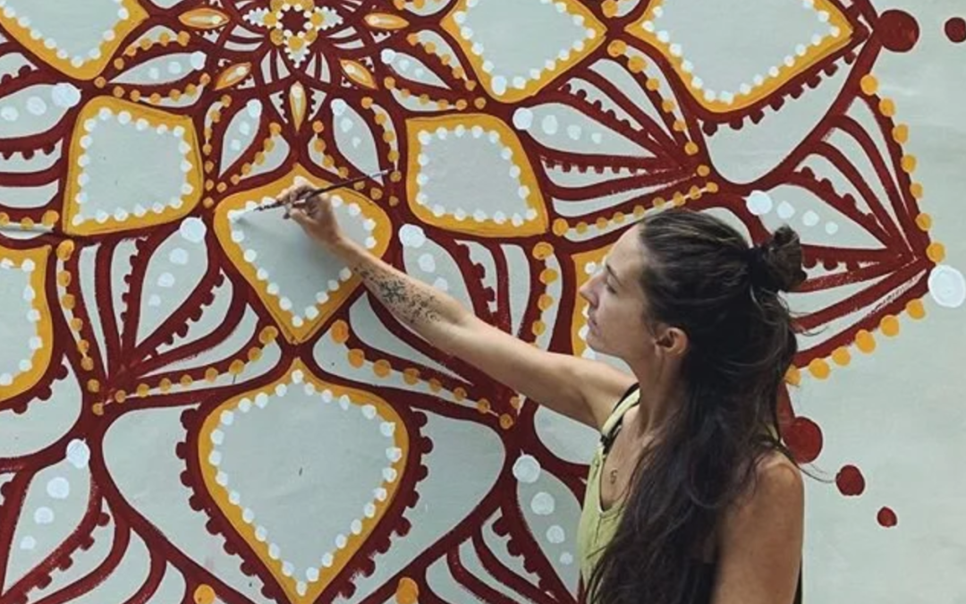 Meet Lara Zilibowitz – Yoga Teacher, Artist & Founder of Back2Roots Retreats